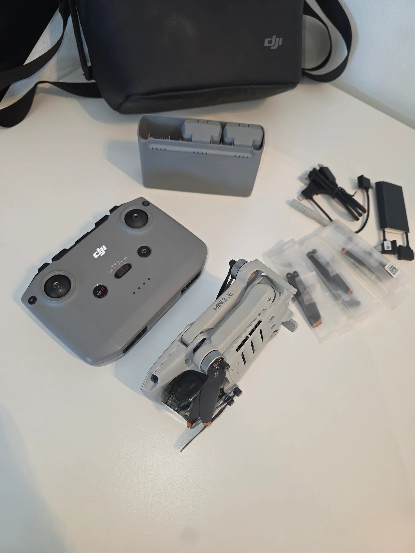 DJI Mini 2 SE Fly More Combo - Used