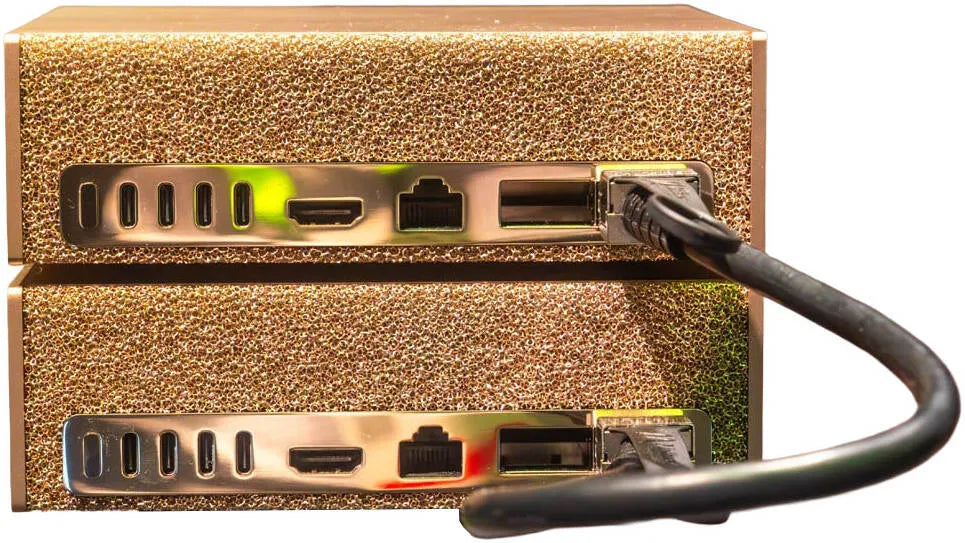 Amphenol/ Kabel zur Verbindung von 2 x NVIDIA DGX SPARK QSFP zu QSFP 112G, 32AWG, 0.5M, Ethernet