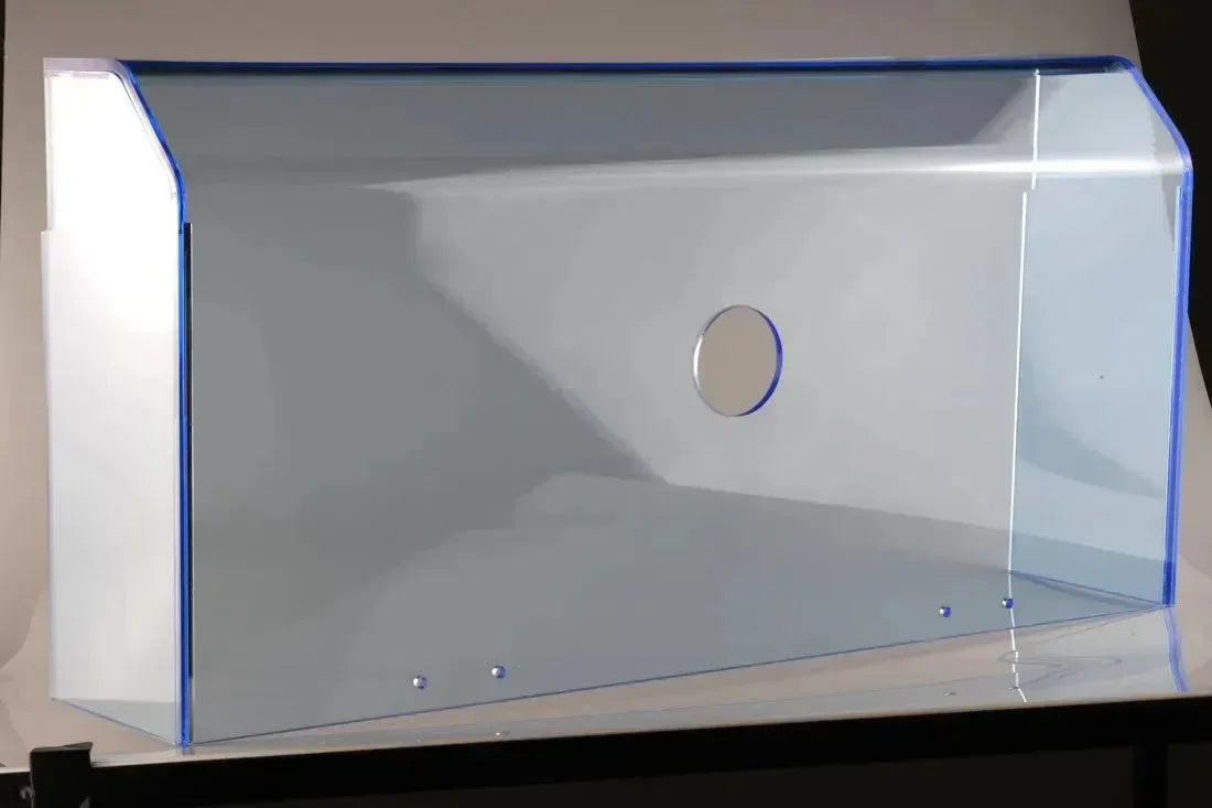 Coperchio trasparente per stampante 3D Creality Ender-6 in plexiglass con foro centrale.