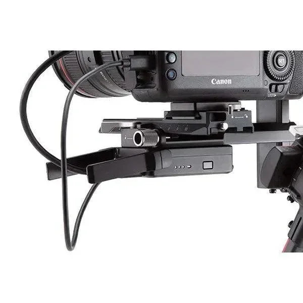 Sistema di trasmissione immagini DJI Ronin RavenEye montato su fotocamera reflex