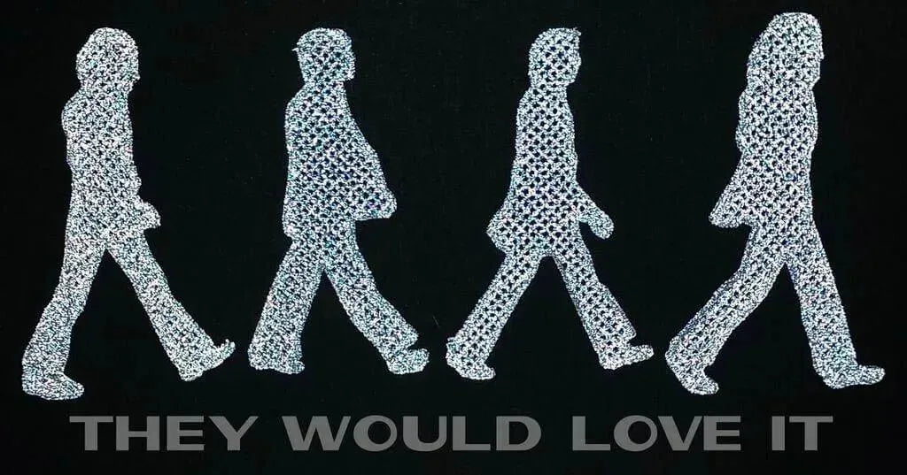 Quattro silhouette stilizzate realizzate con filamento riflettente argentato su sfondo nero, con testo 'They Would Love It' in basso.
