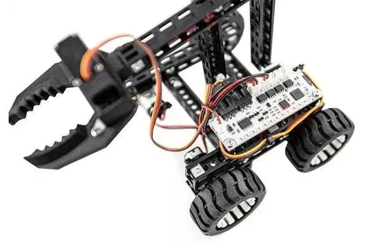 Rover con braccio robotico e pinza su ruote, controllo elettronico, robotica educativa