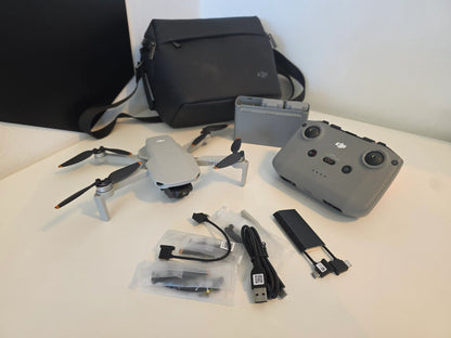 DJI Mini 2 SE Fly More Combo - Usato