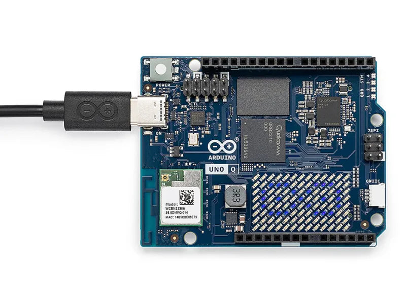 Arduino UNO Q 4GB- Kit completo con accessori