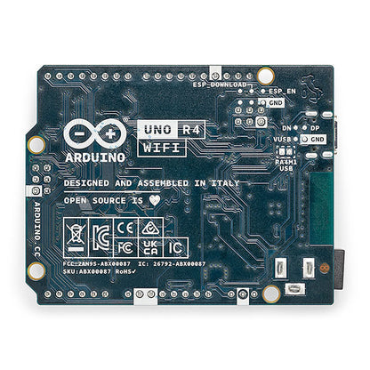 Arduino Uno R4 Wi-Fi con Renesas RA4M1 e ESP32-S3 di Espressif