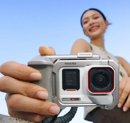 Insta360 AcePro2 White Xplorer Kit Silver