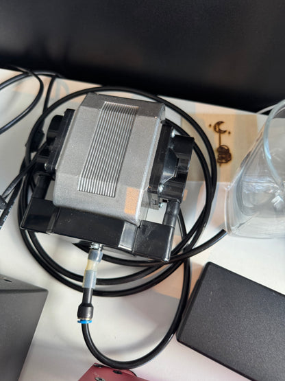 XTOOL D1 Pro 20W+2W IR Golden Red con accessori - Usato