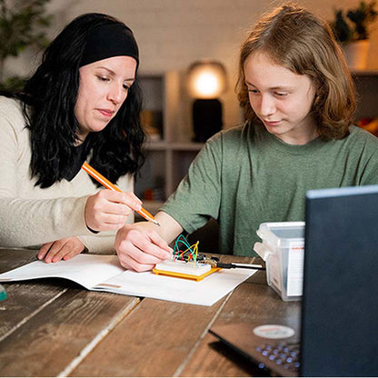 Arduino Student Kit: impara elettronica e coding con Arduino Education